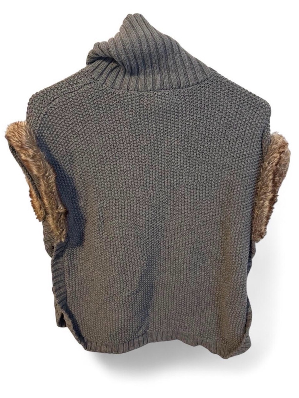 Sleeveless Gray Cowl Neck Knit Vest with Faux Fur Trim - Picture 5 of 6